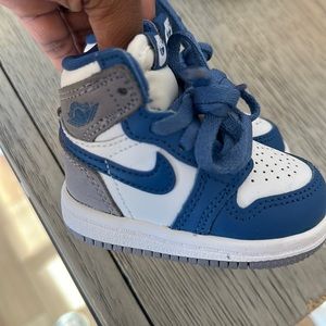 Nike , baby shoes size 2c